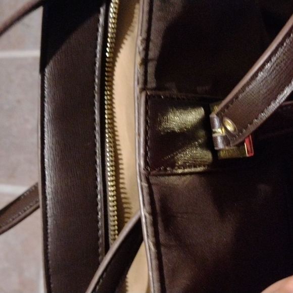 Tutilo large multi pocket tote with secure tablet of small labtop slot. - Picture 11 of 11